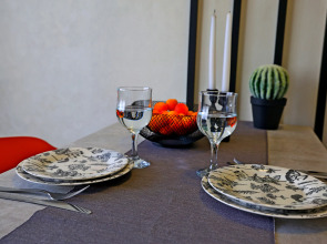 Квартира Стильная Современная с Проектором для Уютных Вечеров в Историческом Центре Города