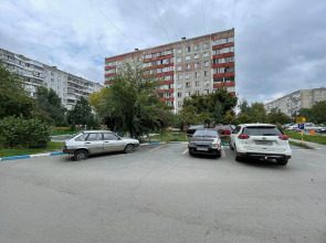 Квартира 4-х комнатная на 10-х у пляжа с озером