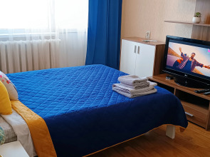 Апартаменты Центр, красивый вид на озеро, 9 этаж, лифт