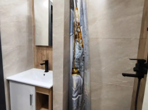 Апартаменты 2х уровневая квартира в стиле Лофт в центре города