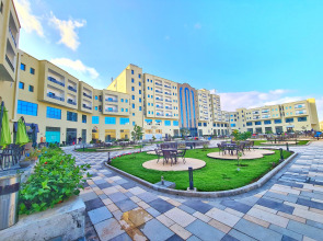 Отель The Plaza  and Resort