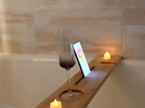 Квартира с дизайнерским ремонтом Rent House в центре