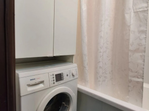 Комната у Метро Комендантский Проспект .