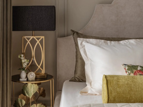 Квартира Moscow Deluxe Apartments Grand Residence SLAVA