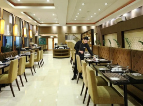 Отель City Garden Suites Manila