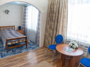 Отель Горняк