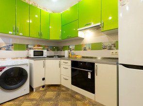 Апартаменты 2комнатные с балконом в мкр "Зеленый Бор"