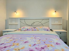 Апартаменты двухкомнатные в центре Сеть ЙоХоум