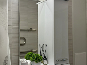 Квартира С Новым Ремонтом , В Лучшем Районе