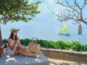 Отель Maya Sanur Resort & Spa