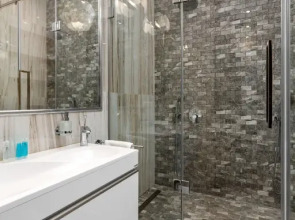 Romantic apart on 71 floor