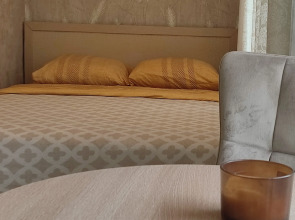 Квартира Зеркальная студия