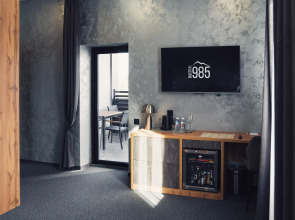 "Горная Высота 985"