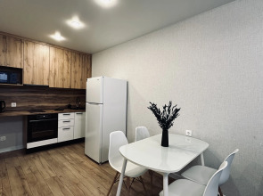 Квартира Yarkiy с видом на озеро