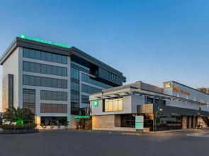 Отель Wyndham Garden Baku