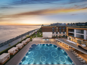 Отель Crowne Plaza Istanbul Florya