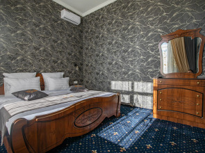 Отель Full House