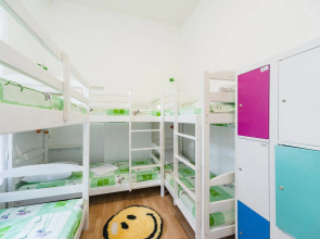 Хостел Muzeyny