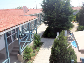 Zhemchuzhina Stepi Guest House