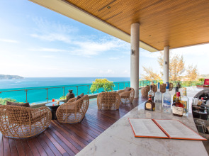 Отель Wyndham Grand Phuket Kalim Bay