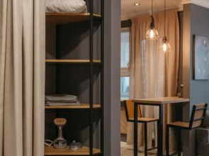 Студия на Ивана Сусанина 41