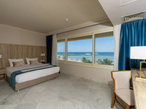 Seven Seas Jolie Bay