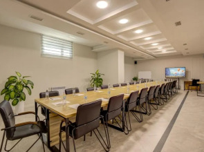 Отель Aisha Hotel