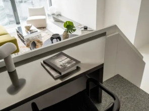 Стильный апартамент с видом на башни на 39 этаже