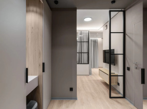 Квартира с Дизайнерским Ремонтом у Театра Кукол Экият