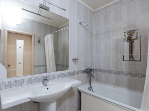 Апартаменты Двухкомнатные рядом с ТРЦ Планета