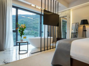 Mounthree Resort Hotel