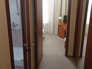 Отель Поворот