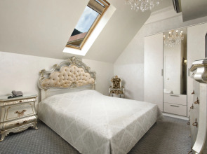 Домбай Пэлас