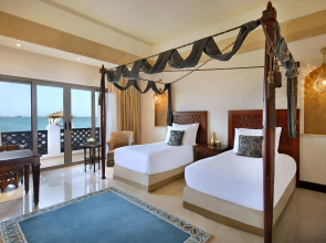 Sharq Village & Spa