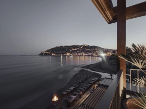 En Vie Beach Boutique Hotel