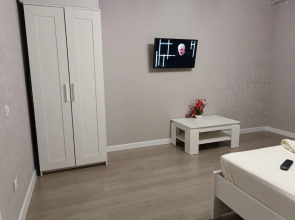 Апартаменты Лунная 43В