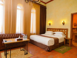 Отель Кавказ