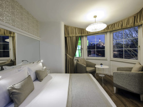 Отель Yasmak Sultan