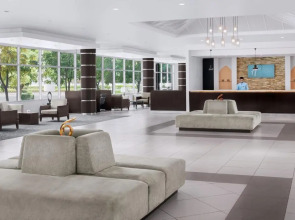 Holiday Inn Express Dubai Internet City an IHG Hotel