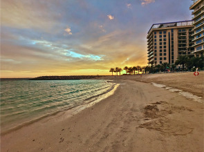 Апартаменты Luxurious Beachfront Marjan Island for Comfortable Stay