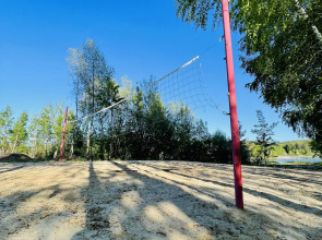 Частный дом на берегу залива Волги