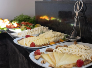 Отель Golden River By Continent Collection