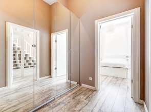 Апартаменты SweetHome на Восстания 7