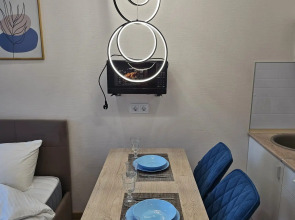 Апартаменты студия 404