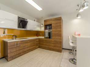 Апартаменты Двухкомнатные на Радищева 33