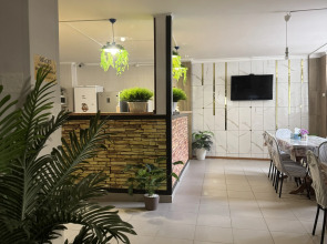 Гостевой дом Ореховый 13 Пляхо