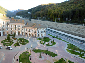 Апартаменты с 2 спальнями и видом на реку и горы