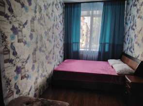 Квартира Трехкомнатная на Коммунистическом 35