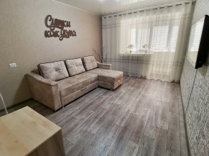 Апартаменты Сутки как дома на Сафьяновых 22