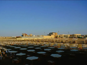 Отель Golden Beach By Sham Baku